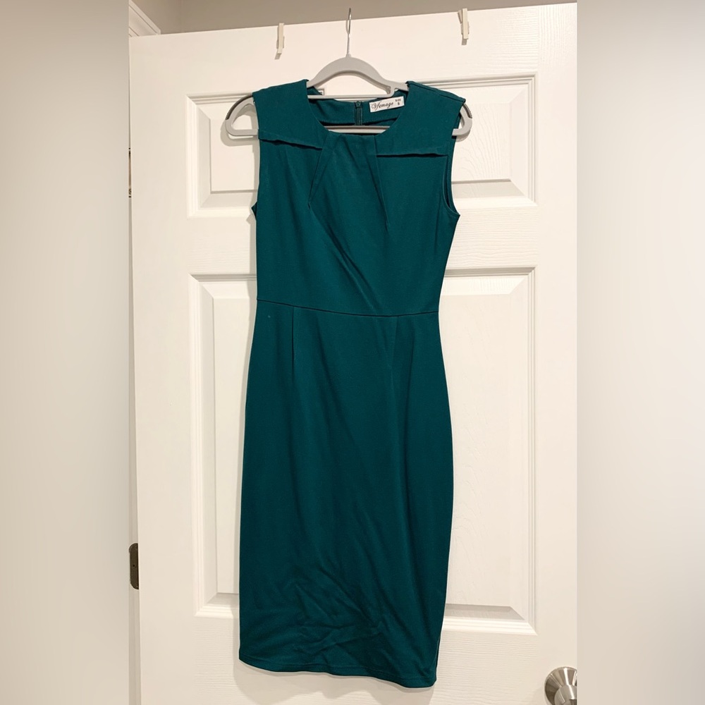 VfEmage Green Sleeveless Sheath Dress- Lightweight- Size Small